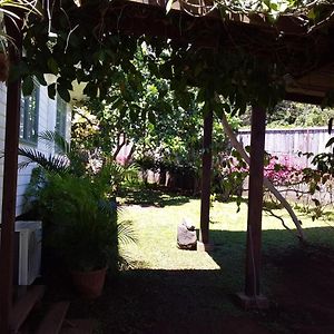 Omati Lodge Taravao Exterior photo