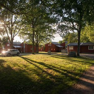 First Camp Vasteras-Malaren Albergue Exterior photo