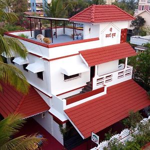 Gayatri Homestay Ratnāgiri Exterior photo