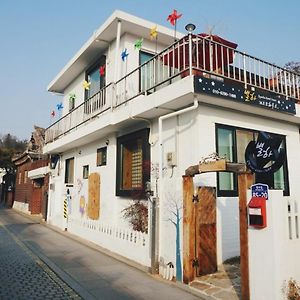 Byeolha Guesthouse Jeonju Exterior photo