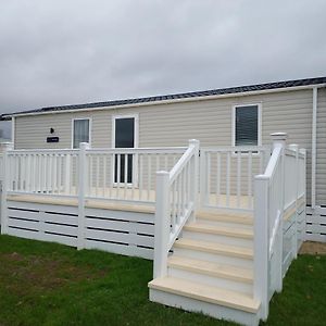 Hoburne Bashley Self-Catering Holiday Home New Milton Exterior photo