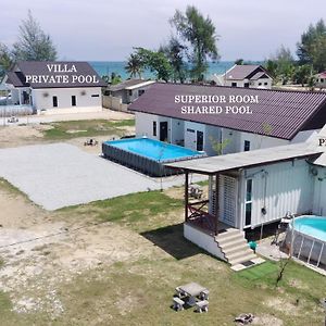 Kamalia Villas Kampung Penarik Exterior photo