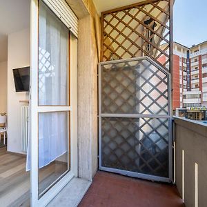 Apartamento Zia Dina Apt - With Balcony Pasian di Prato Exterior photo