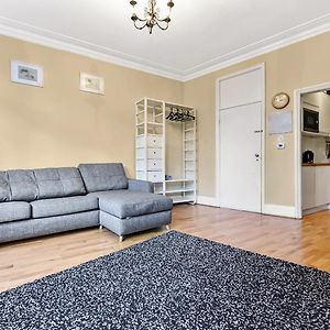 Main Street Corner Great 1Bedroom Flat - Richmond Londres Exterior photo