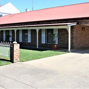 Club Motel Armidale Exterior photo