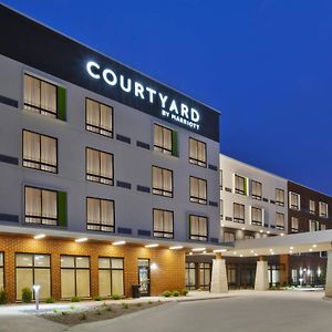 Hotel Courtyard By Marriott St. Joseph-Benton Harbor Exterior photo