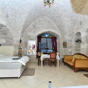 Apartamento אמונה בעתיקה Safed Exterior photo