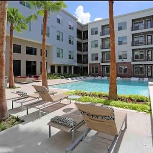 Apartamento Business District Double Master W/ Pool! Houston Exterior photo