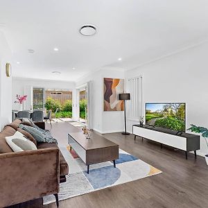 Aircabin - Norwest - Luxury Lovely - 4 Beds House Baulkham Hills Exterior photo