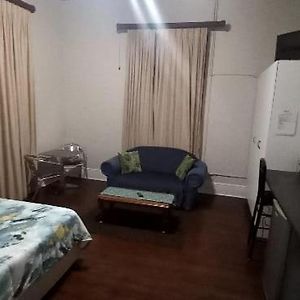 Apartamento Glen Lilly Self Catering Parow Exterior photo