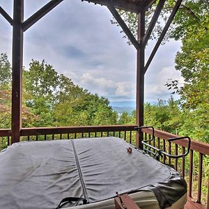 Home With Spacious Deck, Bbq, Game Room And Lake Views Hiawassee Exterior photo