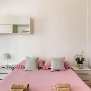 Apartamento “Casa Moderna Con Parcheggio Privato” Imola Exterior photo