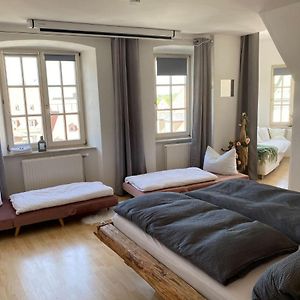 Room In Apartment - Schlafen Wie Prinzessinnen In Kemptens Schlosschen Exterior photo