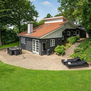 Amazing Home In Brkop With Wifi Børkop Exterior photo