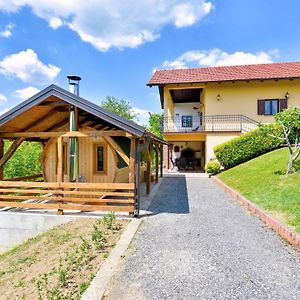 Amazing Home In Adamovec With Sauna Exterior photo