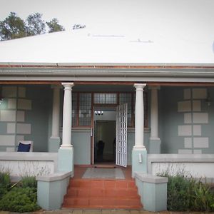Oude Post Guesthouse And Cottage - The Old Postmaster'S House Lydenburg Exterior photo
