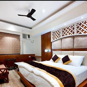 Hotel Joylife- Chottu Ram Chowk Rohtak Haryana Exterior photo