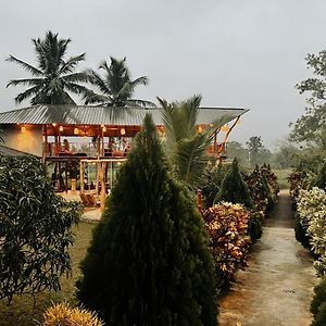 Roy's Villa Hostel Sigiriya Exterior photo