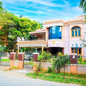 Divine Luxury Villa Tirupati Exterior photo