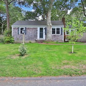 Cape Cod - Dennis Beach House - Walk To The Beach Villa Exterior photo