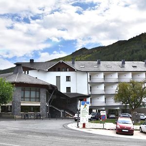Hotel y Apartamentos SNÖ Isaba Exterior photo