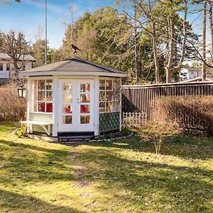Cozy Home In Stavsns With Wifi Djurhamn Exterior photo