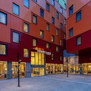 Hotel Courtyard By Marriott Paris Charles De Gaulle Central Airport Roissy-en-France Exterior photo