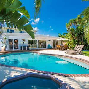 Bay Breeze House Waterfront Home With Pool Clearwater Beach Exterior photo