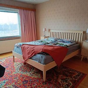 Apartamento Iso Kolmio, Mahtavalla Jokinaekymaellae Joensuu Exterior photo