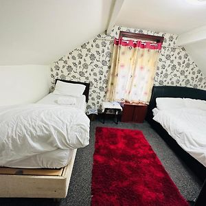 Unique Private Rooms Bolton Exterior photo