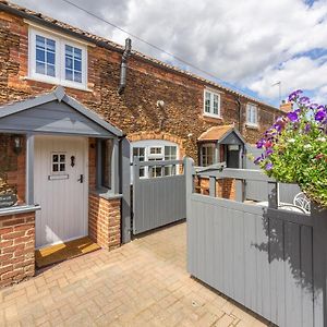 Swift Cottage Dersingham Exterior photo