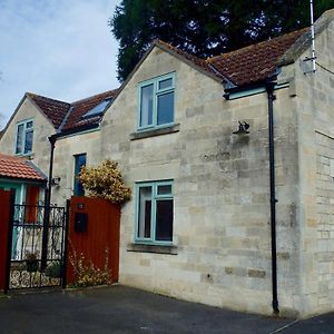 The Laurels Villa Westwood Exterior photo