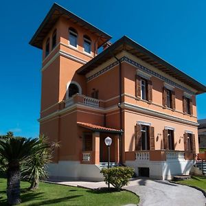 Palazzo Moresco Santa Marinella Exterior photo