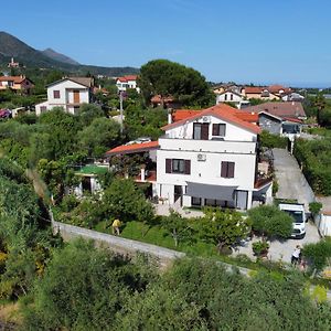 Villa Marco Aurelio Cisano sul Neva Exterior photo