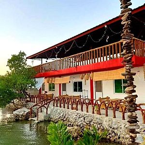 Casa Bolo In Alaminos With Hidden White Beach Near 100 Islands Exterior photo