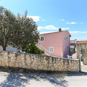 Villa Grande Vista - Lovely Apartment With Spacious Lush Mediterranean Patio And Sea View Trogir Exterior photo