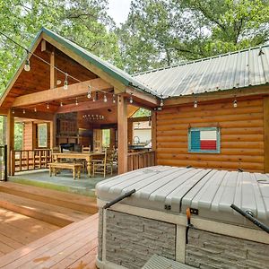 Cape Royale Luxury Livingston Cabin With Hot Tub! Villa Coldspring Exterior photo