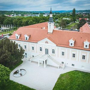 Hotel Schloss Haindorf Langenlois Exterior photo