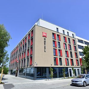 Hotel Ibis Muenchen City Ost Exterior photo