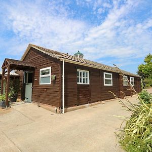 The Stables Villa Newport  Exterior photo