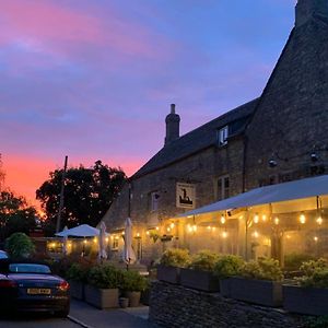 Hotel The Keepers Arms Quenington Exterior photo