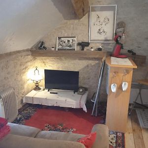 Apartamento Loft vintage avec cuisine intégrée Pouilly-en-Auxois Exterior photo