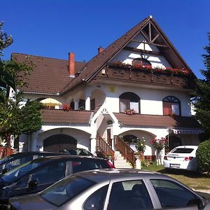 Hotel Zsoli Vendégház Alsópáhok Exterior photo