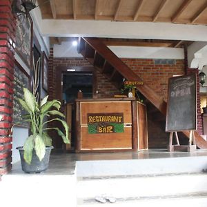 Lawanginn- Restaurant-Guesthouse Bukit Lawang Exterior photo
