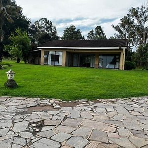 Platinum Villa Guest House Nhlangano Exterior photo