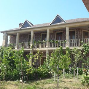 Apartamento Zagulba-Buzovny House Near The Sea 5 Minutes Walk Загородный Дом Goradil Exterior photo