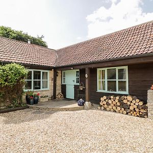 Little Barn Villa Chippenham  Exterior photo