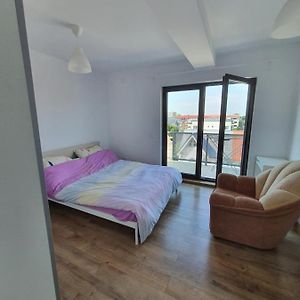 Perfect Retreat 1Br Apartment With Parking And Self Check In Popesti-Leordeni Exterior photo