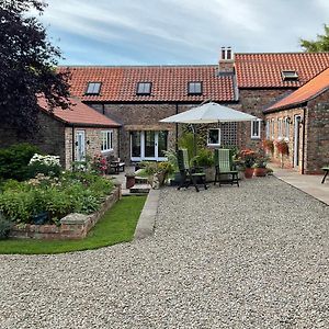 Fox Hill Bed and Breakfast Brompton  Exterior photo