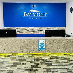 Hotel Baymont By Wyndham La Crosse/Onalaska Exterior photo